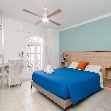 Guest House Villa Neon Tenerife Arona  Extérieur photo
